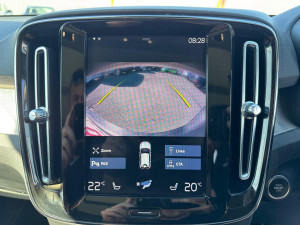 2020 Volvo XC40 XZ T4 Momentum SUV