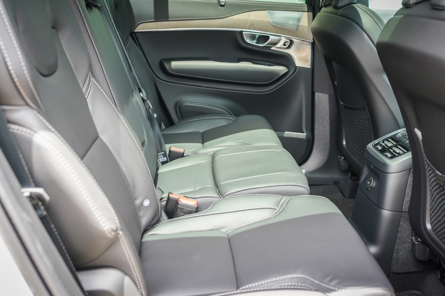 2024 MY25 Volvo XC90 L Series Ultra T8 Plug-In Hybrid SUV Image 30