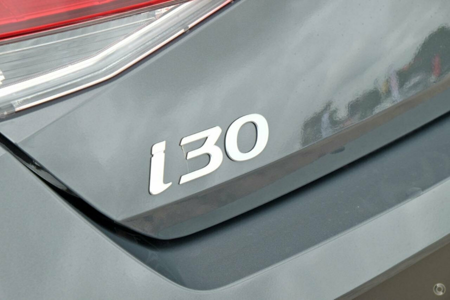 2025 Hyundai i30 CN7.V2  Sedan Image 10