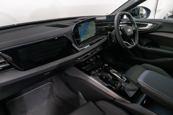 2025 Audi A5 B10 e-hybrid S-Line Wagon