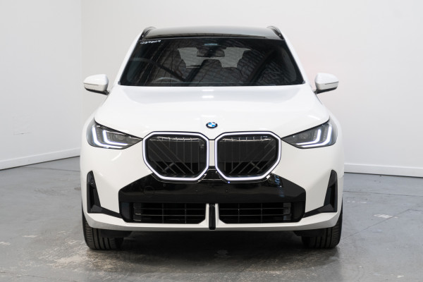 2025 BMW X3 20 xDrive SUV Image 8