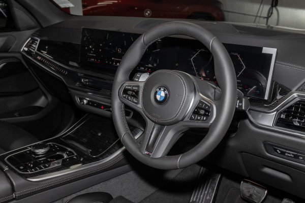 2025 BMW X5 G05 LCI xDrive30d M Sport SUV image 6