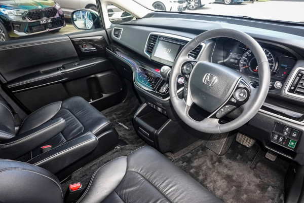 2019 Honda Odyssey 5th Gen VTi-L People Mover Image 6