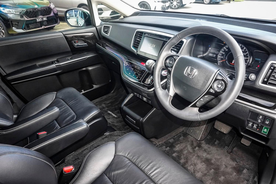 2019 Honda Odyssey 5th Gen VTi-L People Mover Image 6