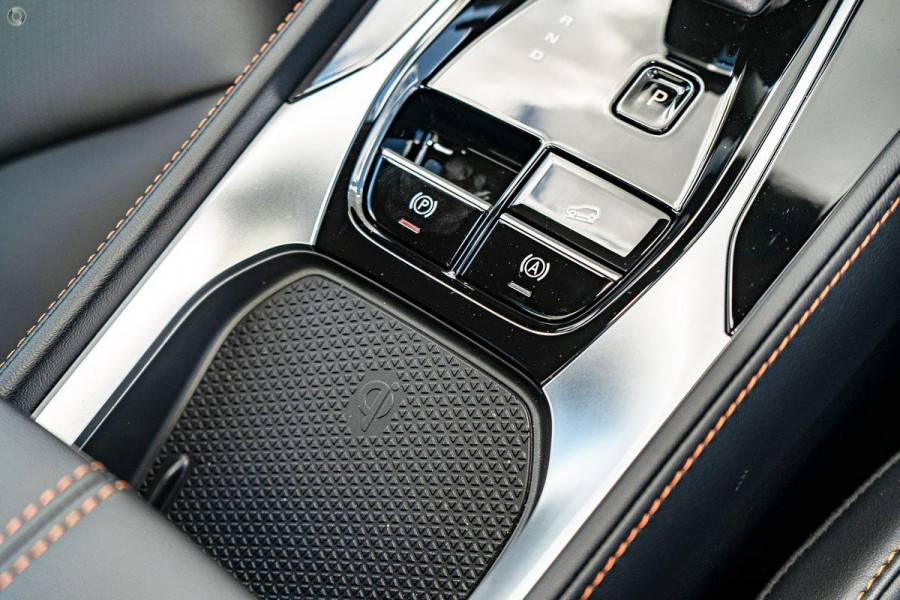 2025 MG HS AS33 Super Hybrid Essence SUV Image 14