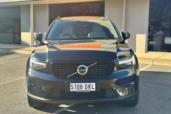 2026 Volvo XC40 XZ Ultra B4 Dark SUV Image 7