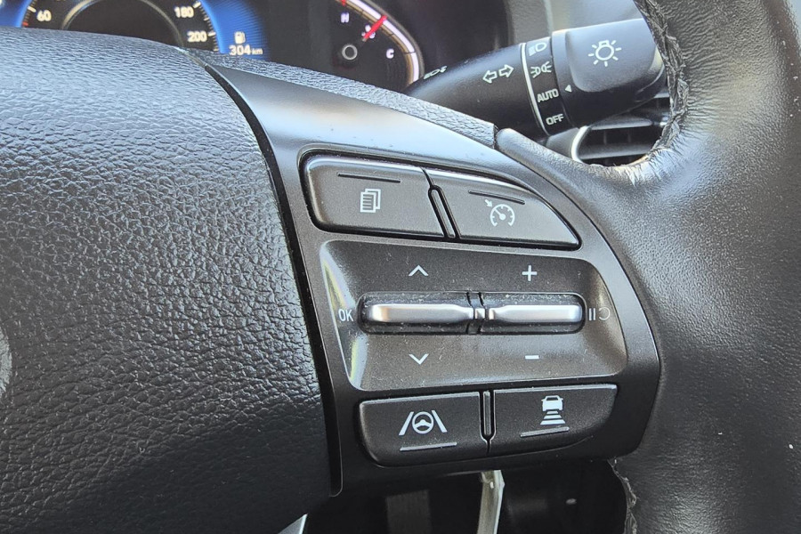 2021 Hyundai i30 PD.V4 Hatch Image 10