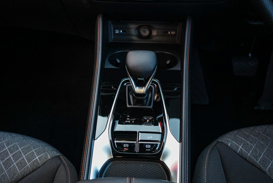 2024 MY24.5 MG HS AS33 Vibe SUV Image 13