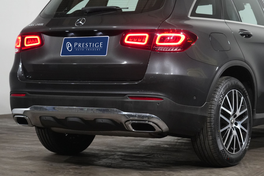 2023 Mercedes-Benz GLC-Class GLC200 SUV Image 8