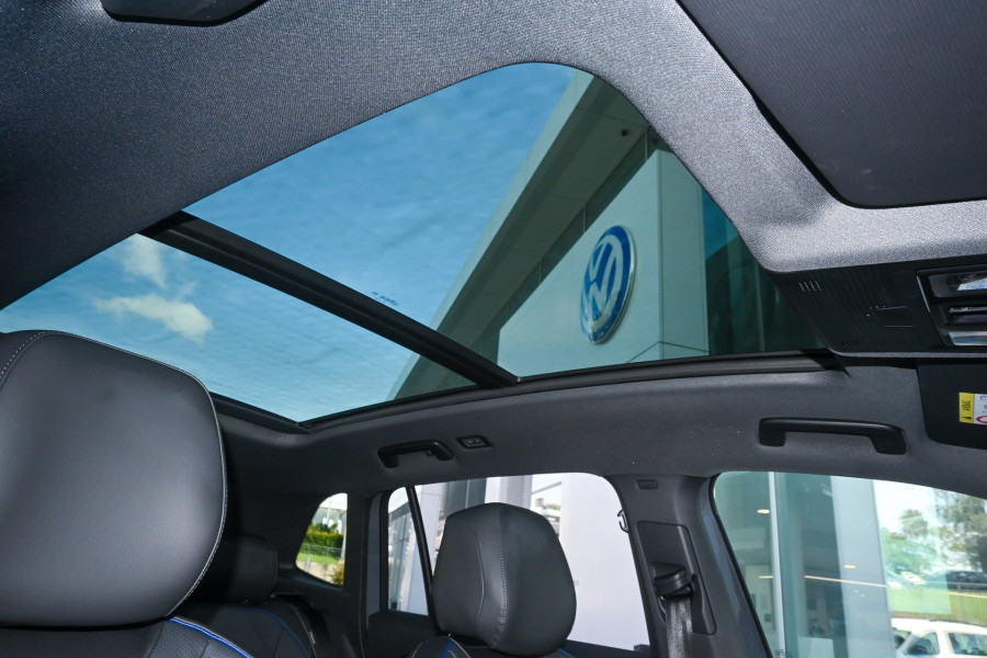 2024 Volkswagen Tiguan 195TSI R-Line SUV Image 11