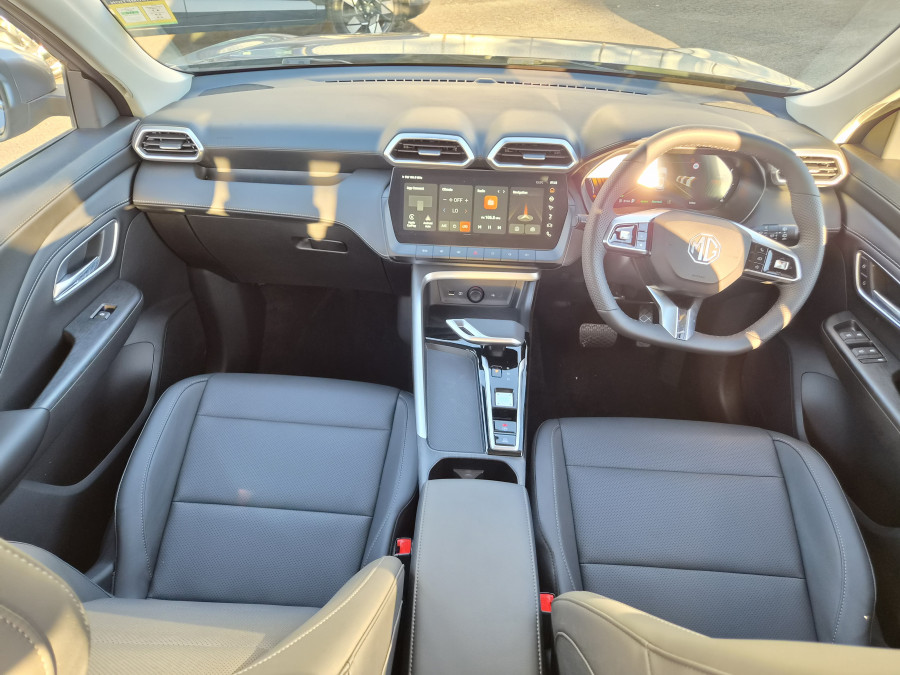 2025 MY25.5 MG ZS ZS32 Essence Hybrid+ SUV Image 11