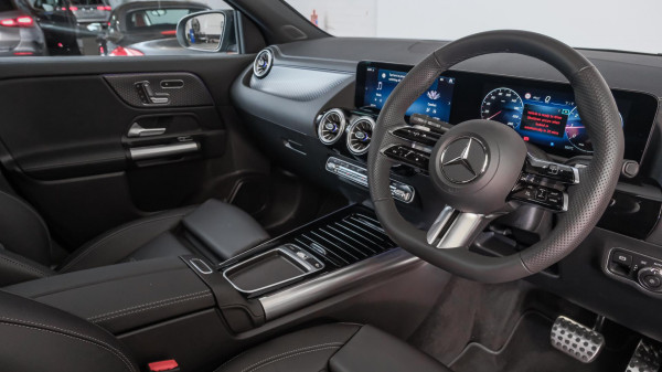 2026 Mercedes-Benz GLA-Class H247 GLA250 SUV image 6