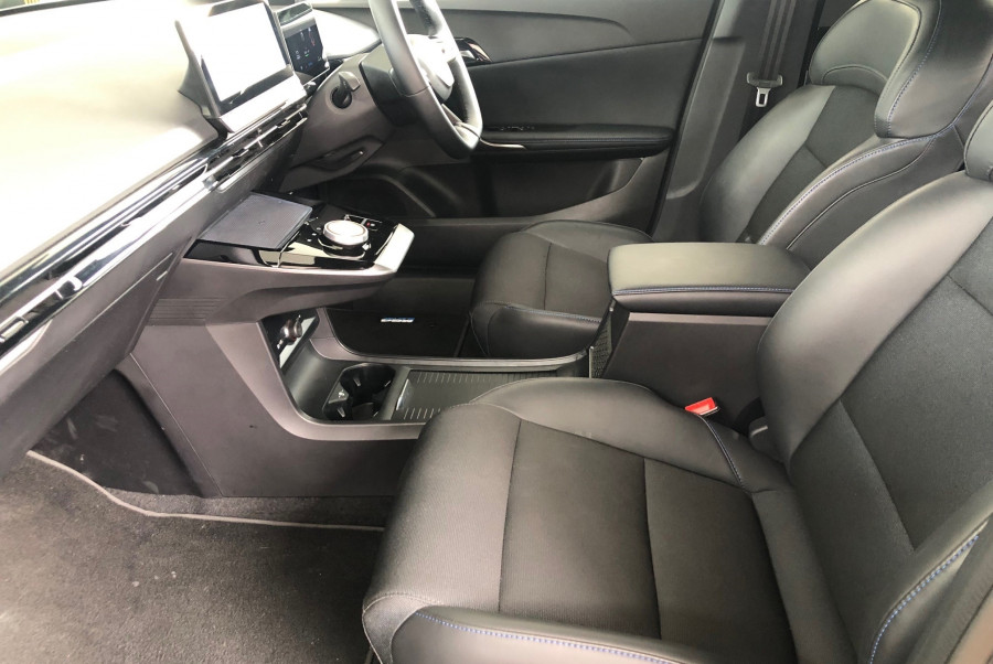 2023 MG MG4 Essence 64kwh EV Hatch Image 16