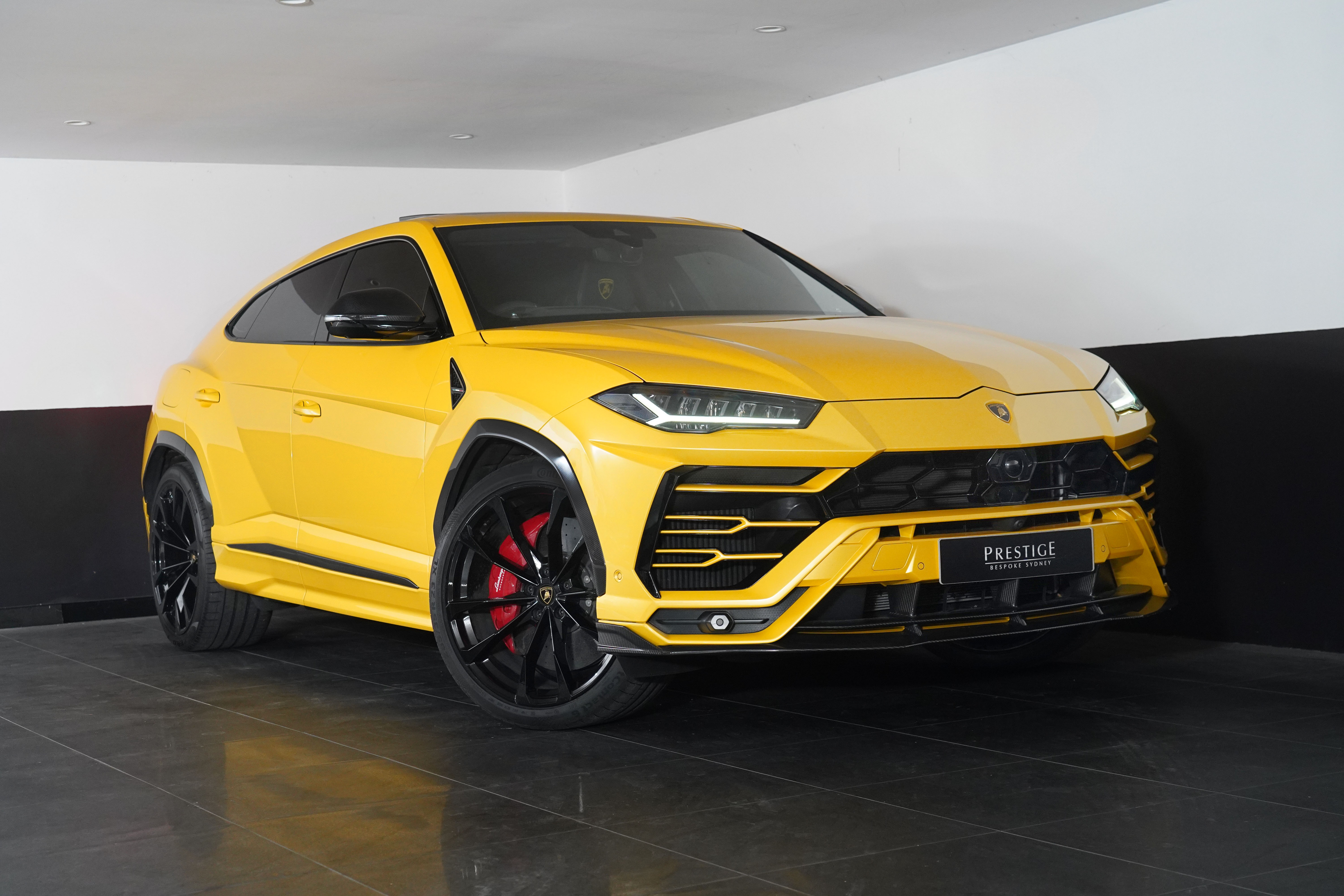 2022 Lamborghini Urus SUV Image 15