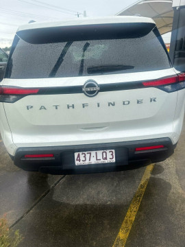 2024 Nissan Pathfinder R53 ST-L SUV image 6