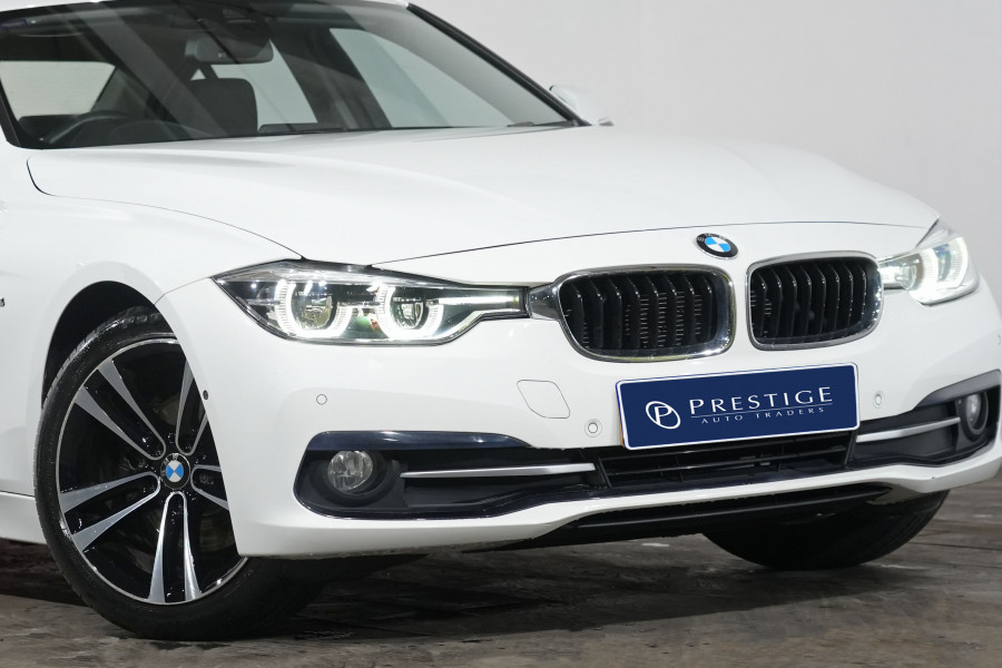 2018 BMW 3 Series 20d Sport Line Sedan Image 2