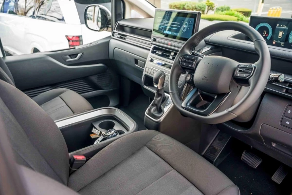 2026 MY27 Hyundai Staria Load US4.V4  Van Image 5