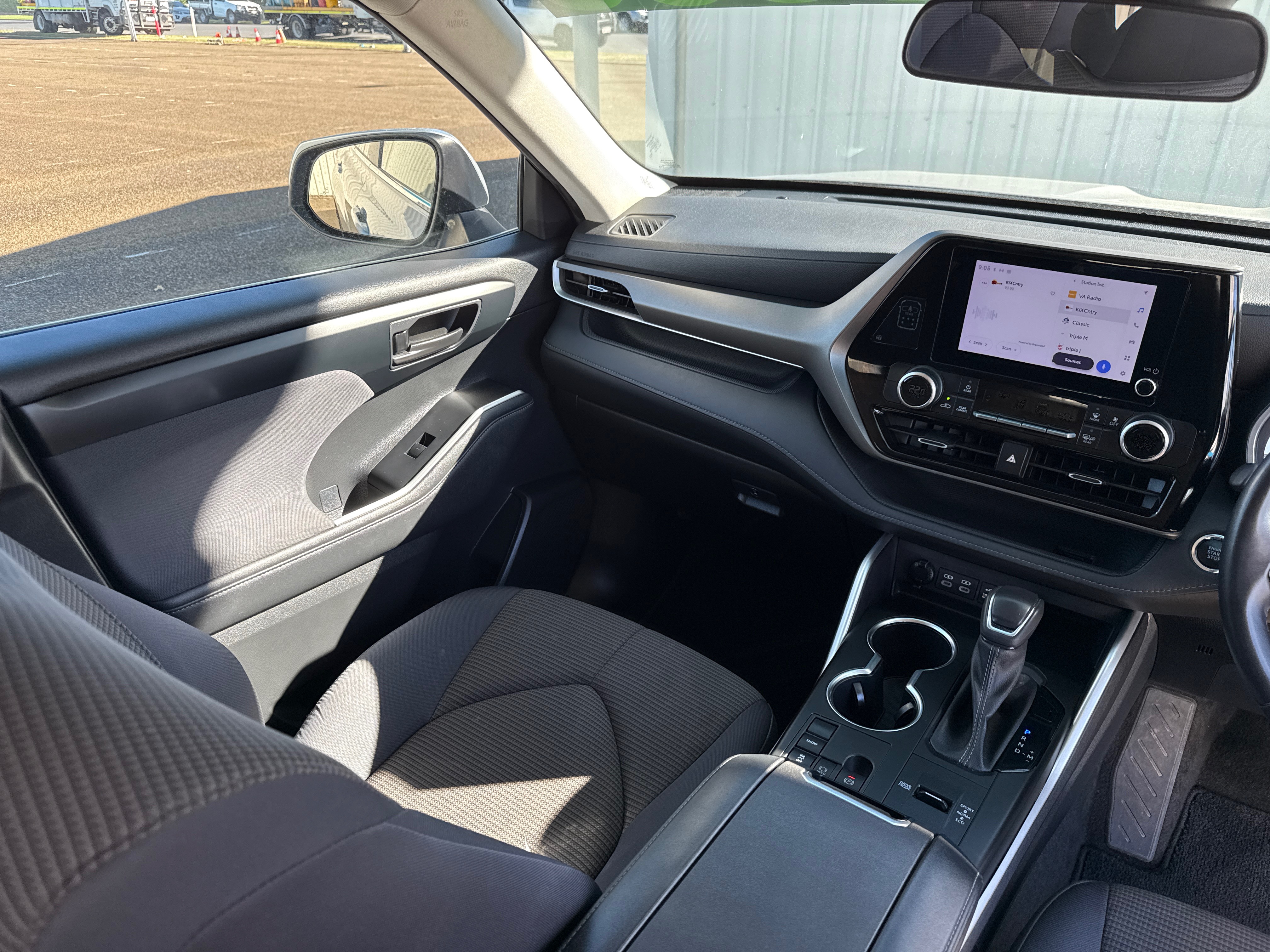2023 Toyota Kluger TXUA75R (Petrol AWD) GX SUV Image 16