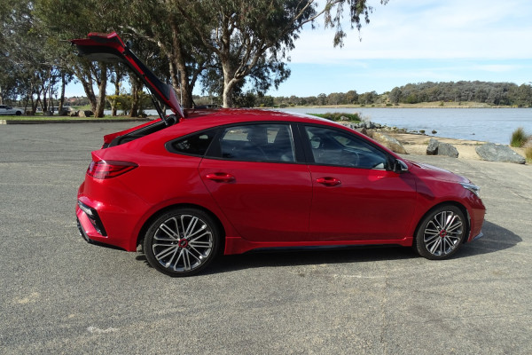 2019 MY20 Kia Cerato BD GT Hatch Image 9