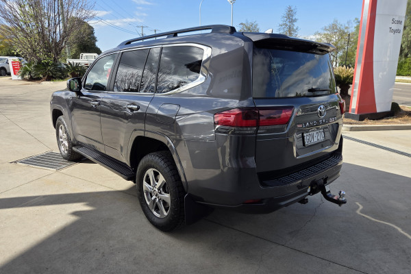 2023 MY24 Toyota LandCruiser FJA300R Sahara SUV Image 5
