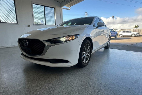 2025 Mazda 3 BP Series G20 Pure Hatch Image 6