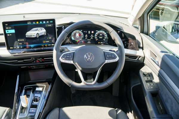 2026 Volkswagen Golf 8.5 110TSI Style Hatch Image 9
