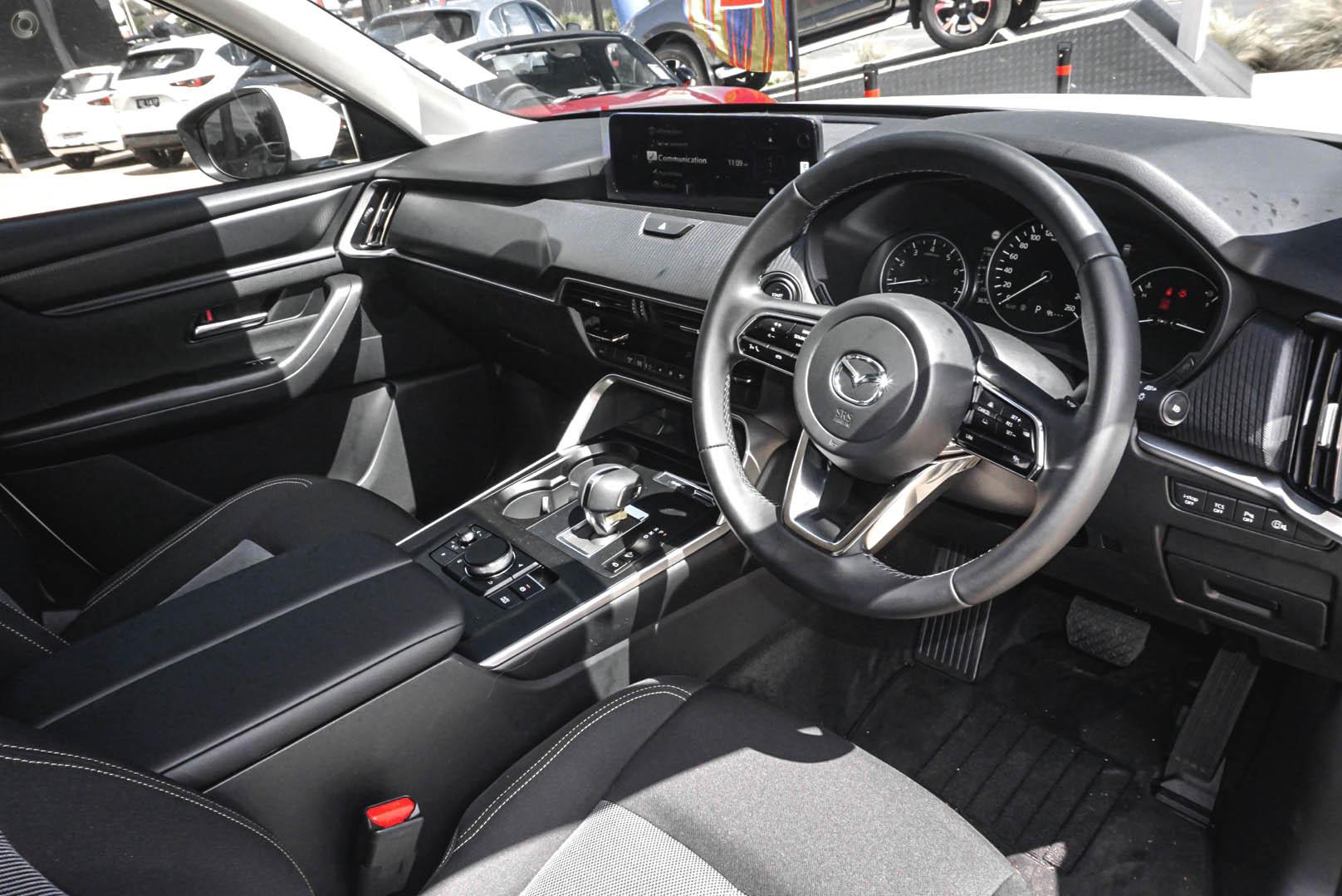 2024 Mazda CX-80 KL G40e Pure SUV Image 4