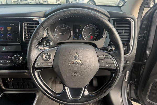 2017 MY18.5 Mitsubishi Outlander ZL LS SUV Image 20