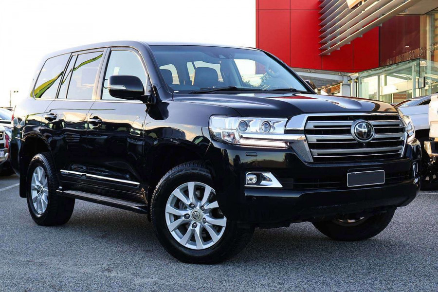 2018 Toyota LandCruiser VDJ200R Sahara SUV Image 1