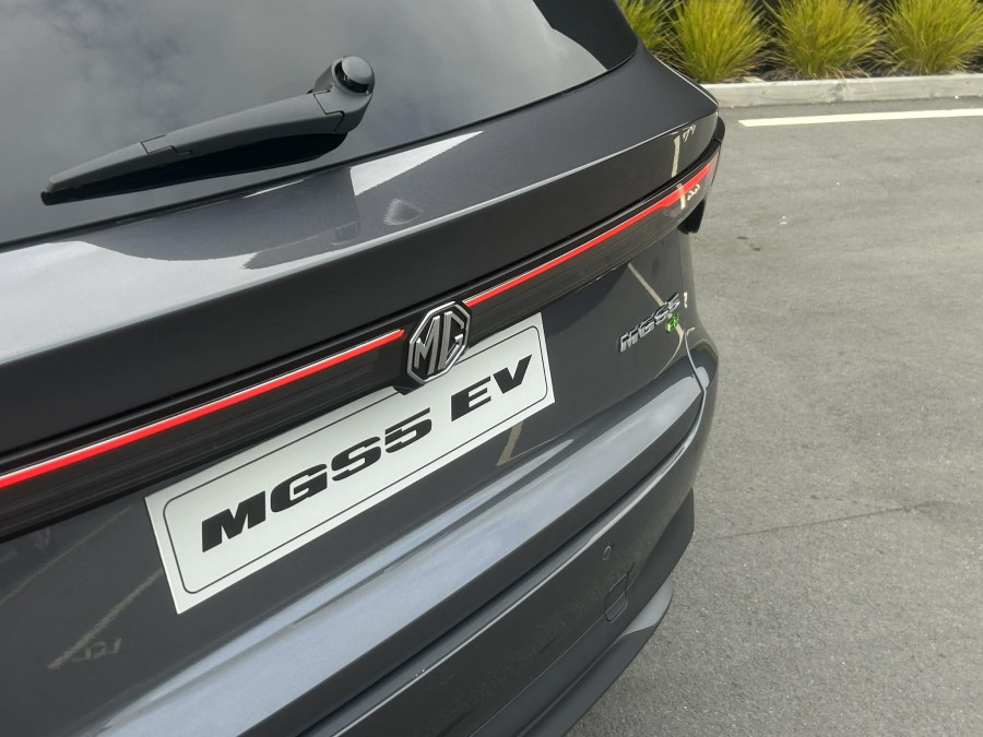 2026 MG MGS5 EV Essence 49 SUV Image 17