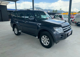 Mitsubishi Pajero Platinum Edition NT MY09