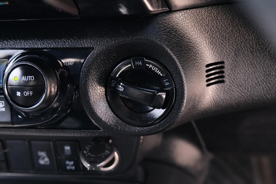 2023 Toyota HiLux GUN126R Rogue Ute Image 21
