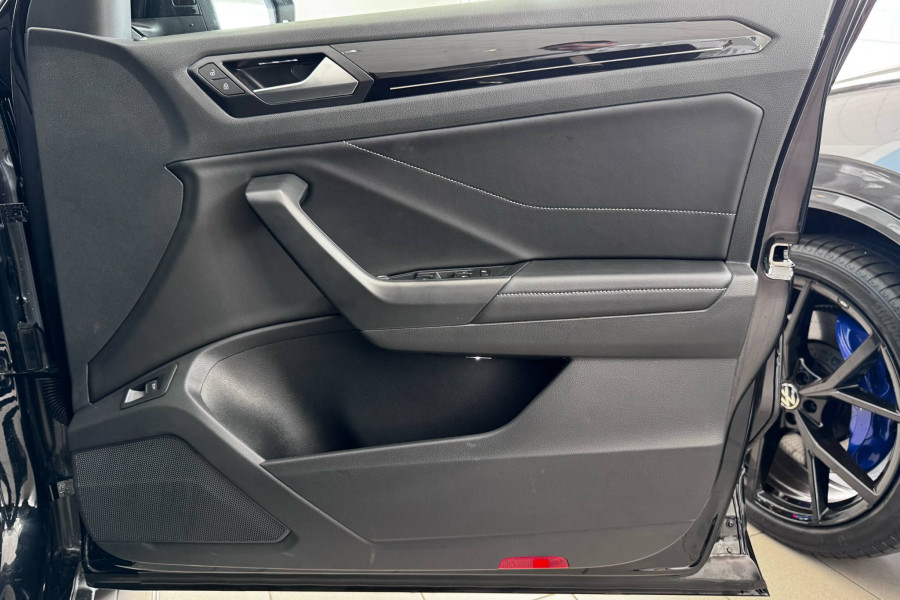 2025 Volkswagen T-Roc D11 140TSI R-Line with Sunroof  SUV Image 26