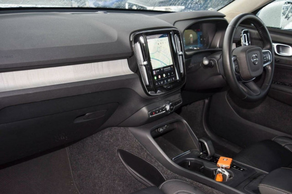 2022 MY23 Volvo XC40 XZ Plus B4 SUV Image 15