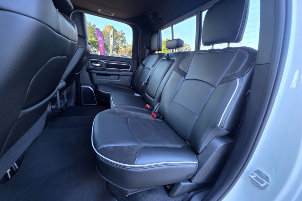 2026 Ram 2500 DJ Laramie Dual Cab Image 22