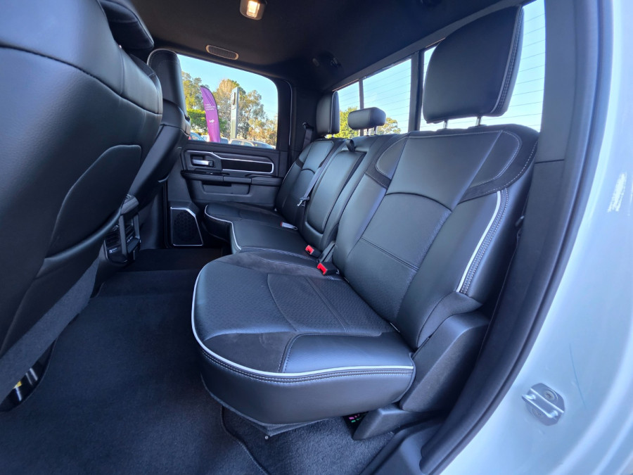 2026 Ram 2500 DJ Laramie Dual Cab Image 22