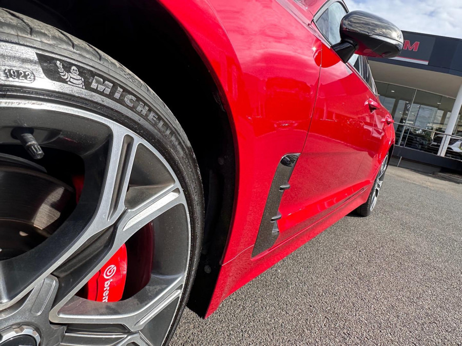 2019 MY20 Kia Stinger CK GT Sedan Image 9