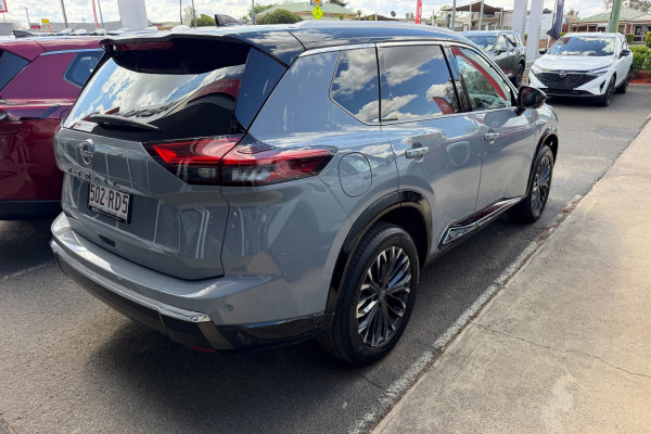 2025 MY26 Nissan X-Trail T33 Ti-L SUV Image 3
