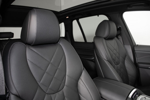 2025 BMW X5 G05 LCI xDrive30d M Sport SUV image 9