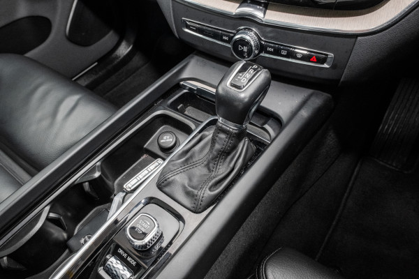 2020 Volvo XC60 UZ T5 SUV Image 18
