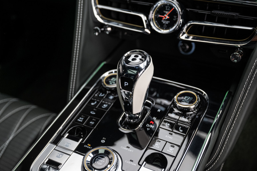 2023 Bentley Flying Spur 3S Azure V8 Sedan
