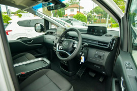 2025 Hyundai Staria US4.V3  People Mover