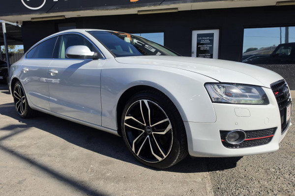 2012 Audi A5 8T  Hatch Image 5