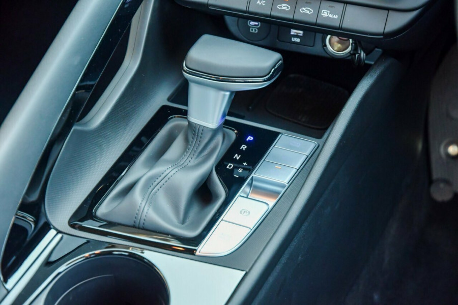 2024 Hyundai i30 CN7.V2  Sedan Image 13
