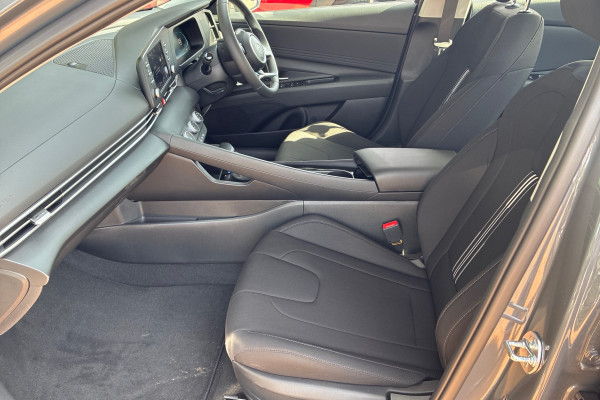 2025 Hyundai i30 CN7.V2  Sedan Image 9
