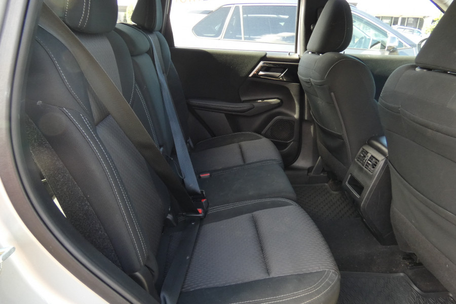 2022 MY22.5 Mitsubishi Outlander ZM MY22.5 ES 7 SEAT 2WD SUV Image 10