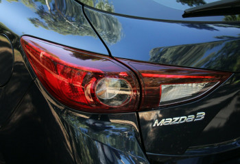 2016 Mazda 3 BN5476 Neo SKYACTIV-MT Hatchback