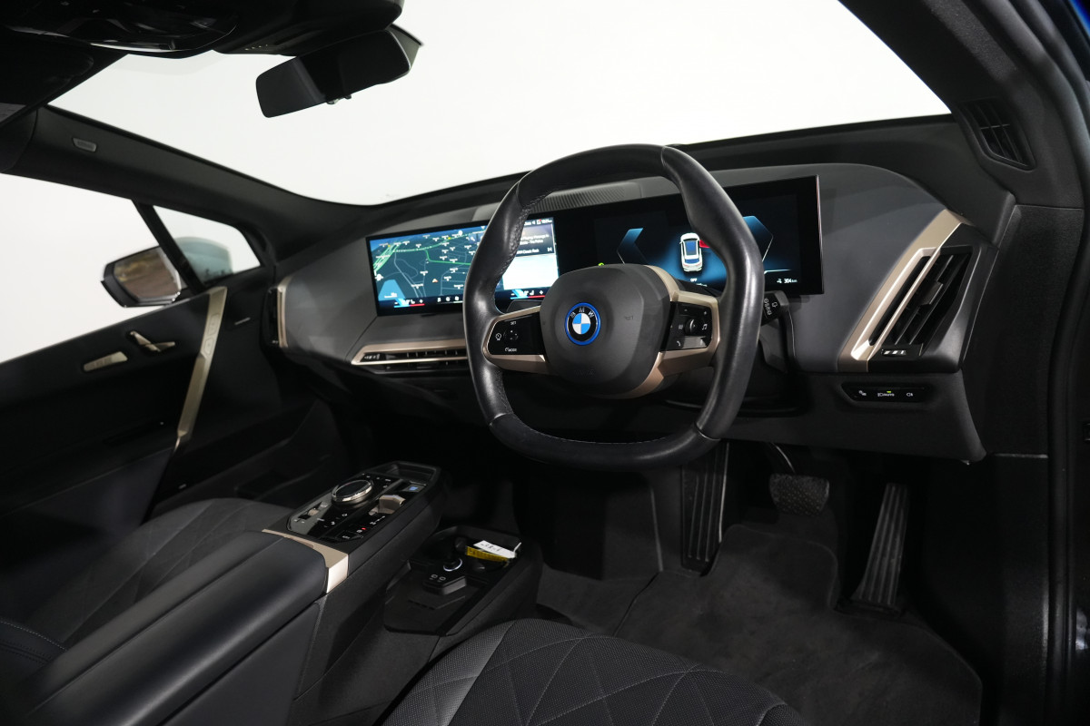 2024 BMW iX xDrive40 Sport SUV