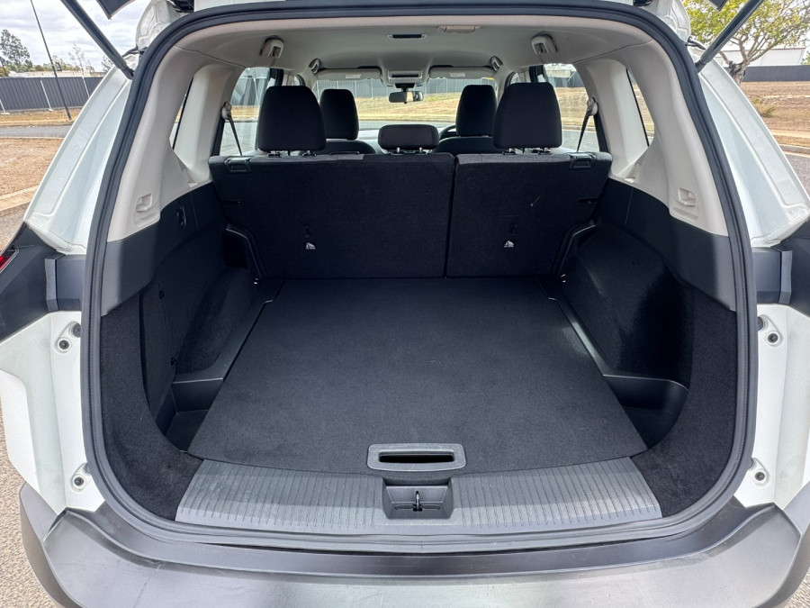 2024 MY25 Nissan X-Trail T33 ST SUV Image 12