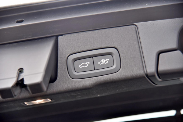 2025 Volvo XC60 UZ Plus B5 SUV Image 21